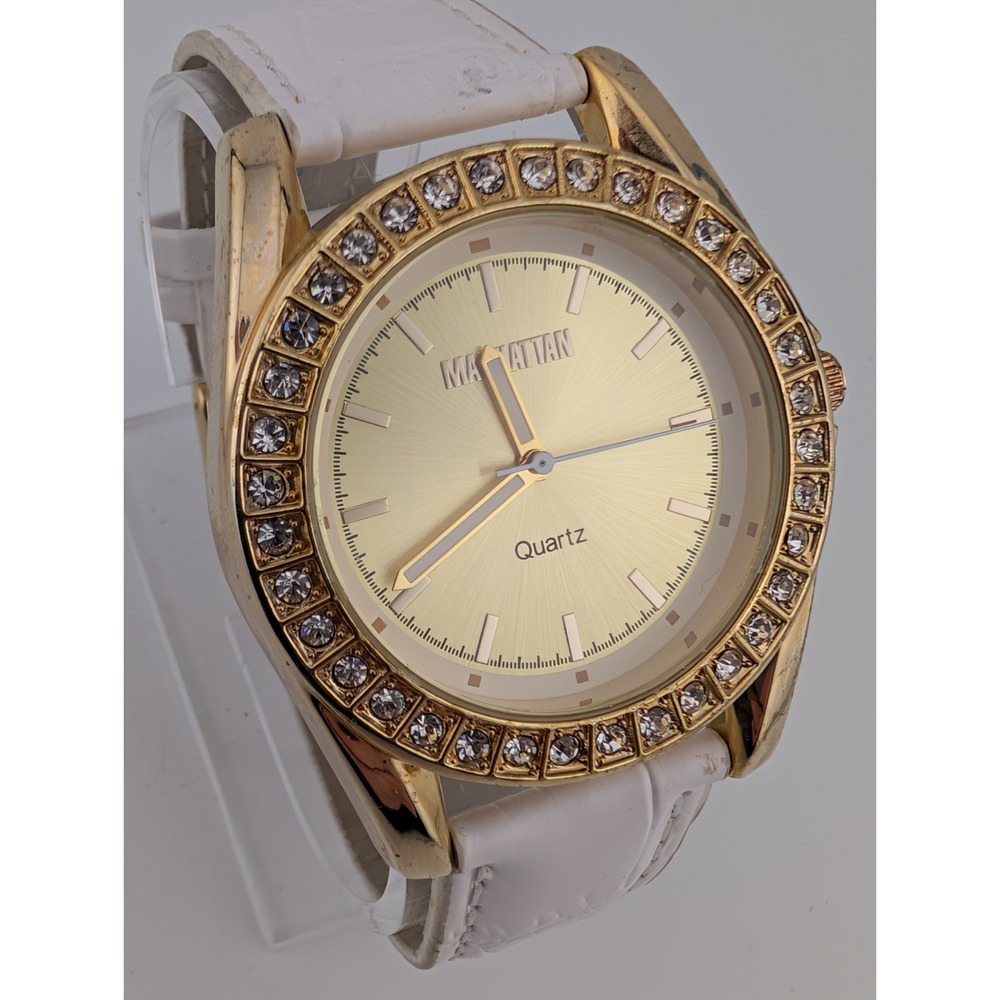 Manhattan by Croton Watch Women 40mm Case Pave Bezel White Band- New‎ Battery